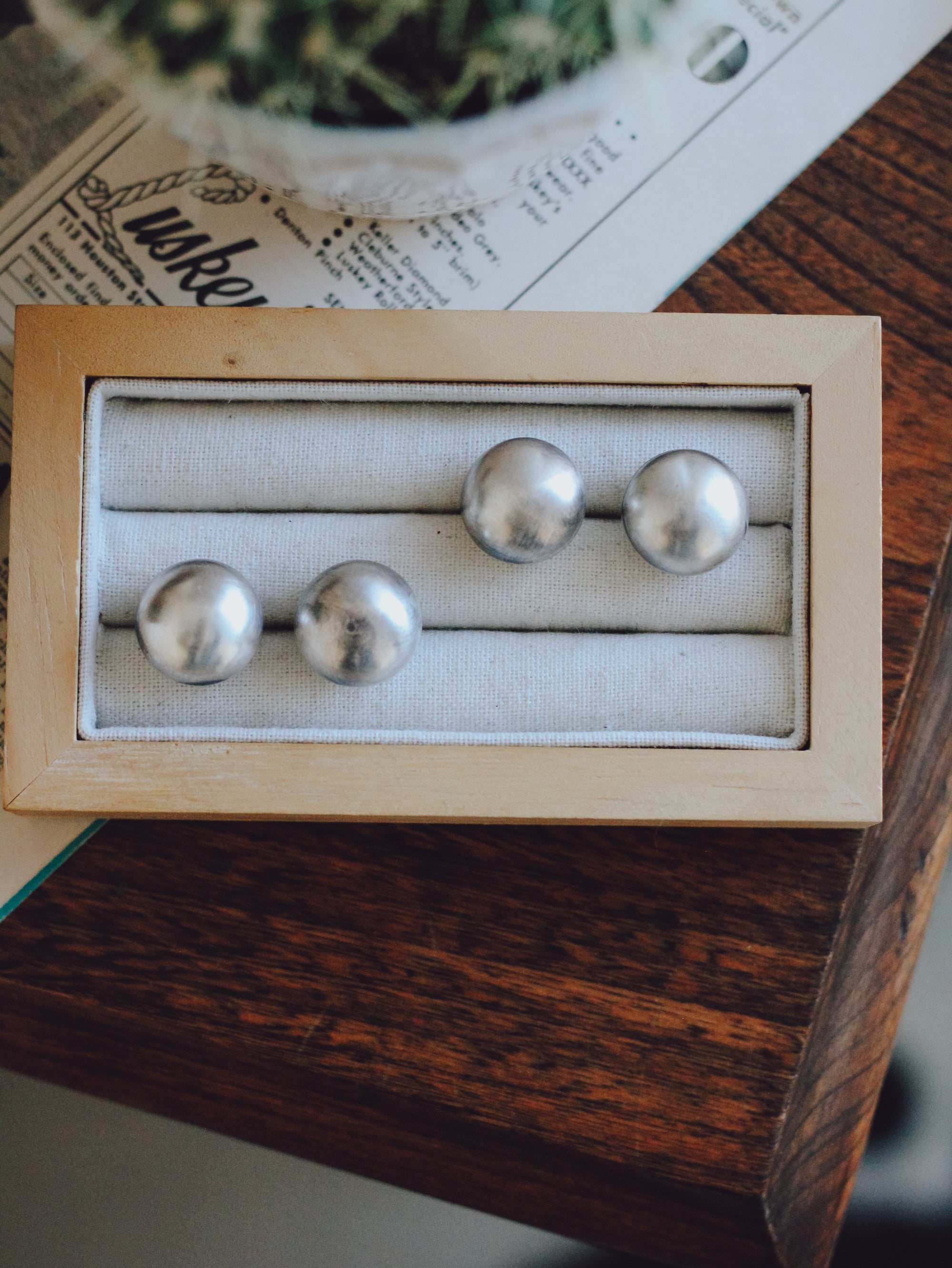 Grulla • Silver Pearl Studs