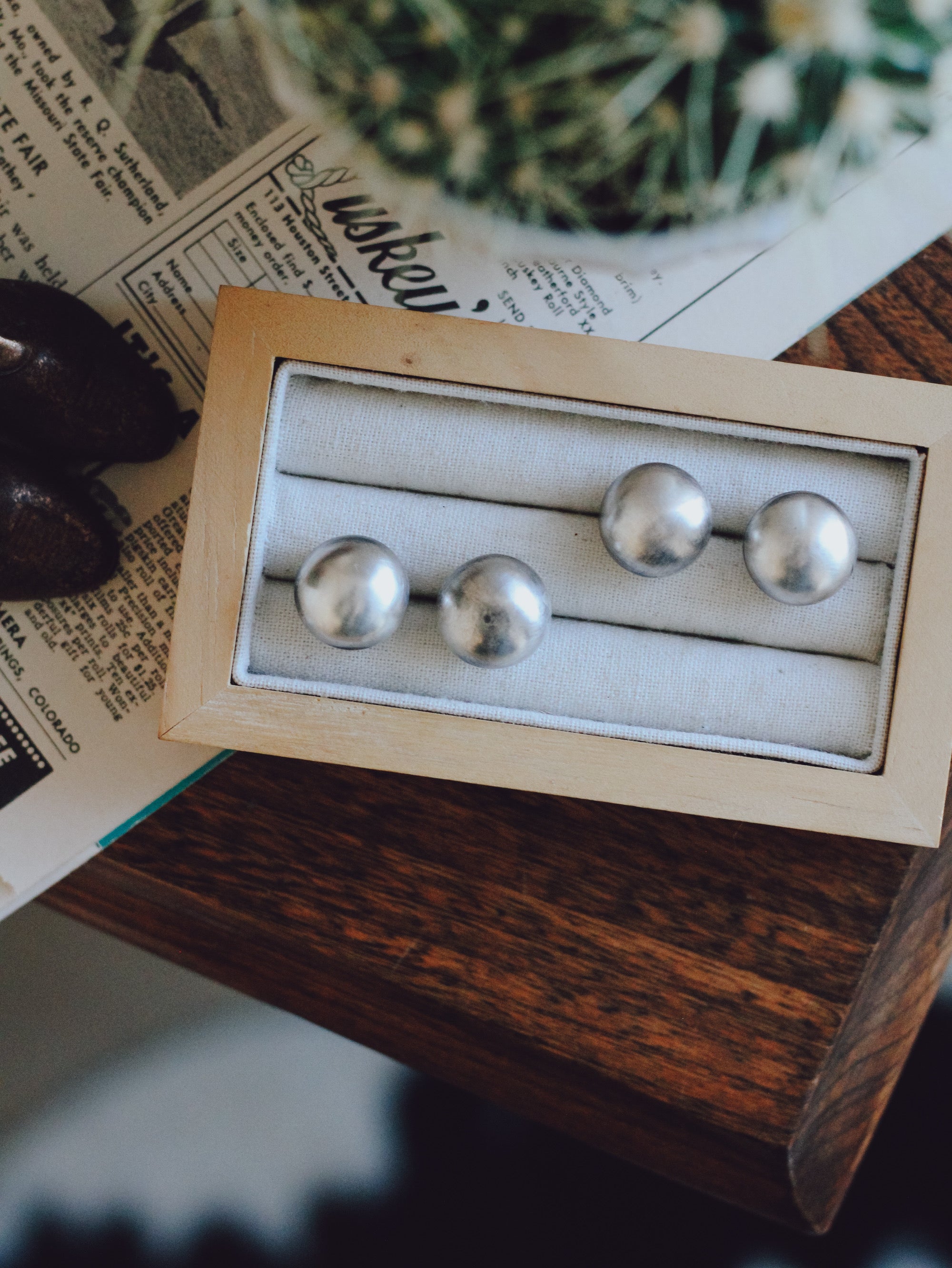Grulla • Silver Pearl Studs