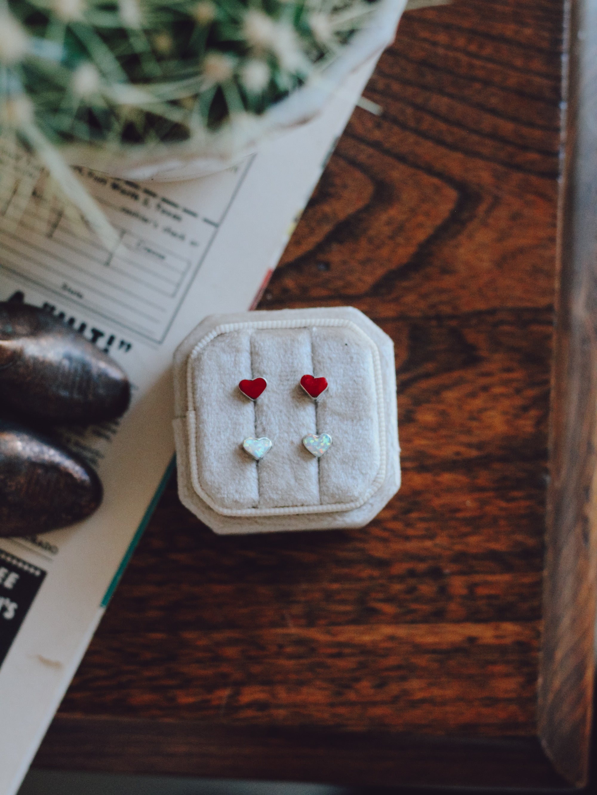 Nora • Mini Heart Studs