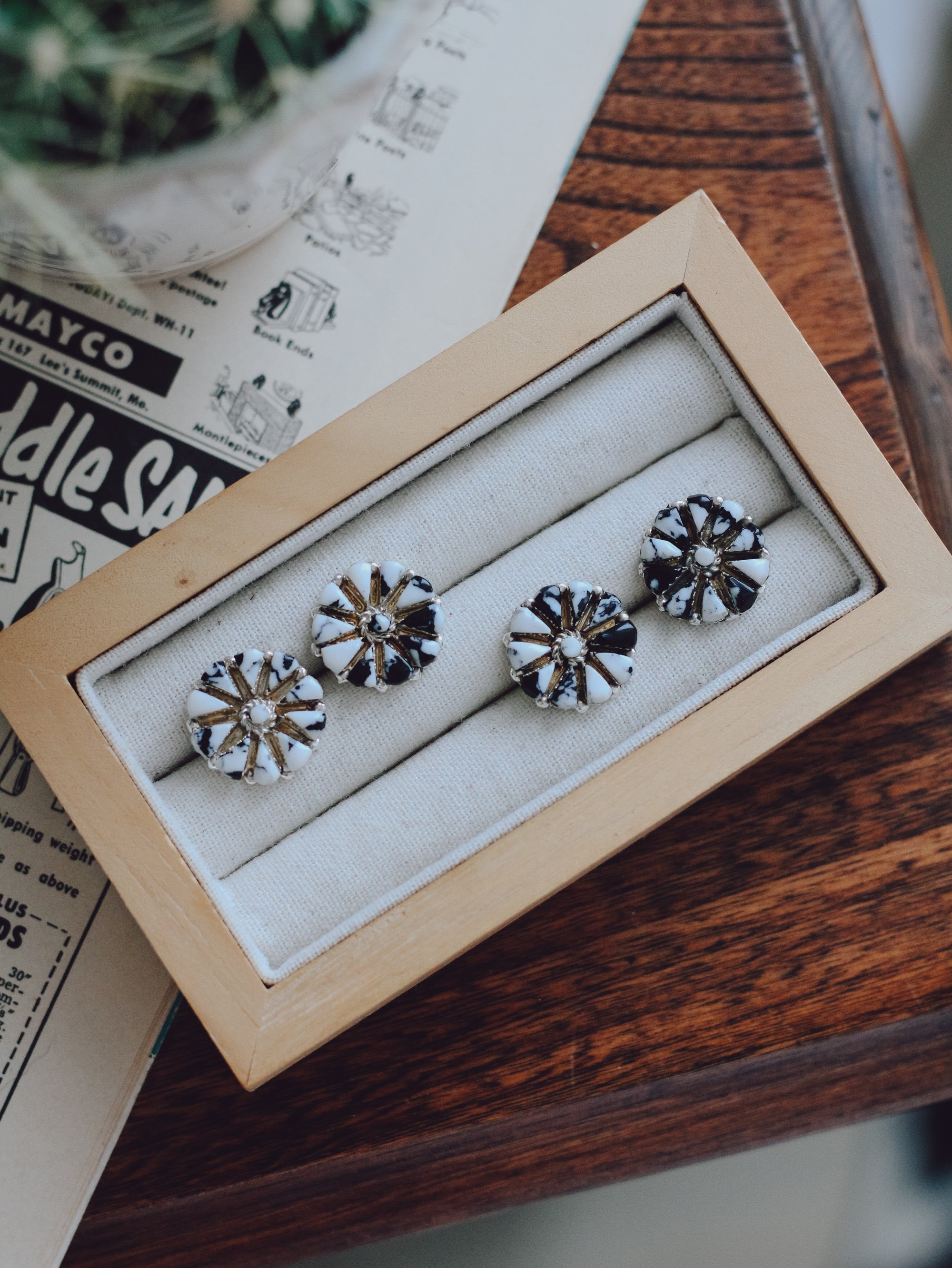 Rowel • White Buffalo Studs