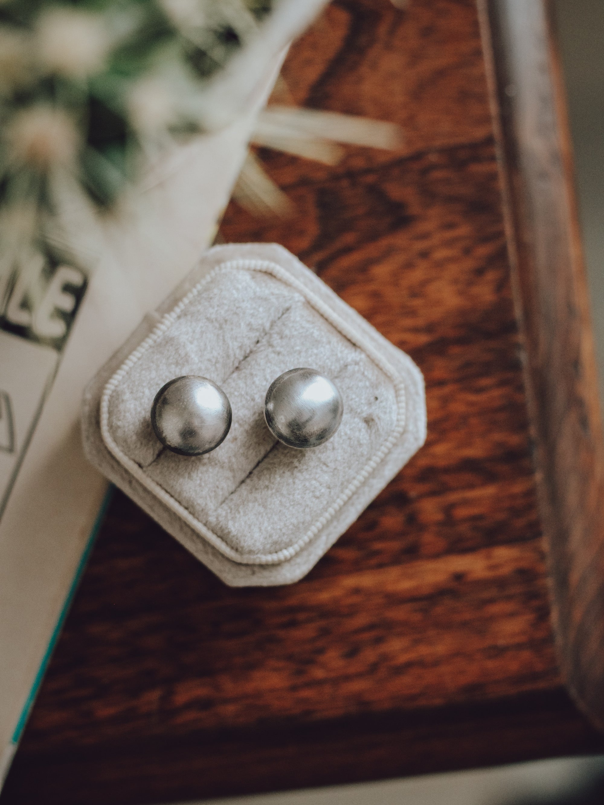 Grulla • Mini Silver Pearl Studs