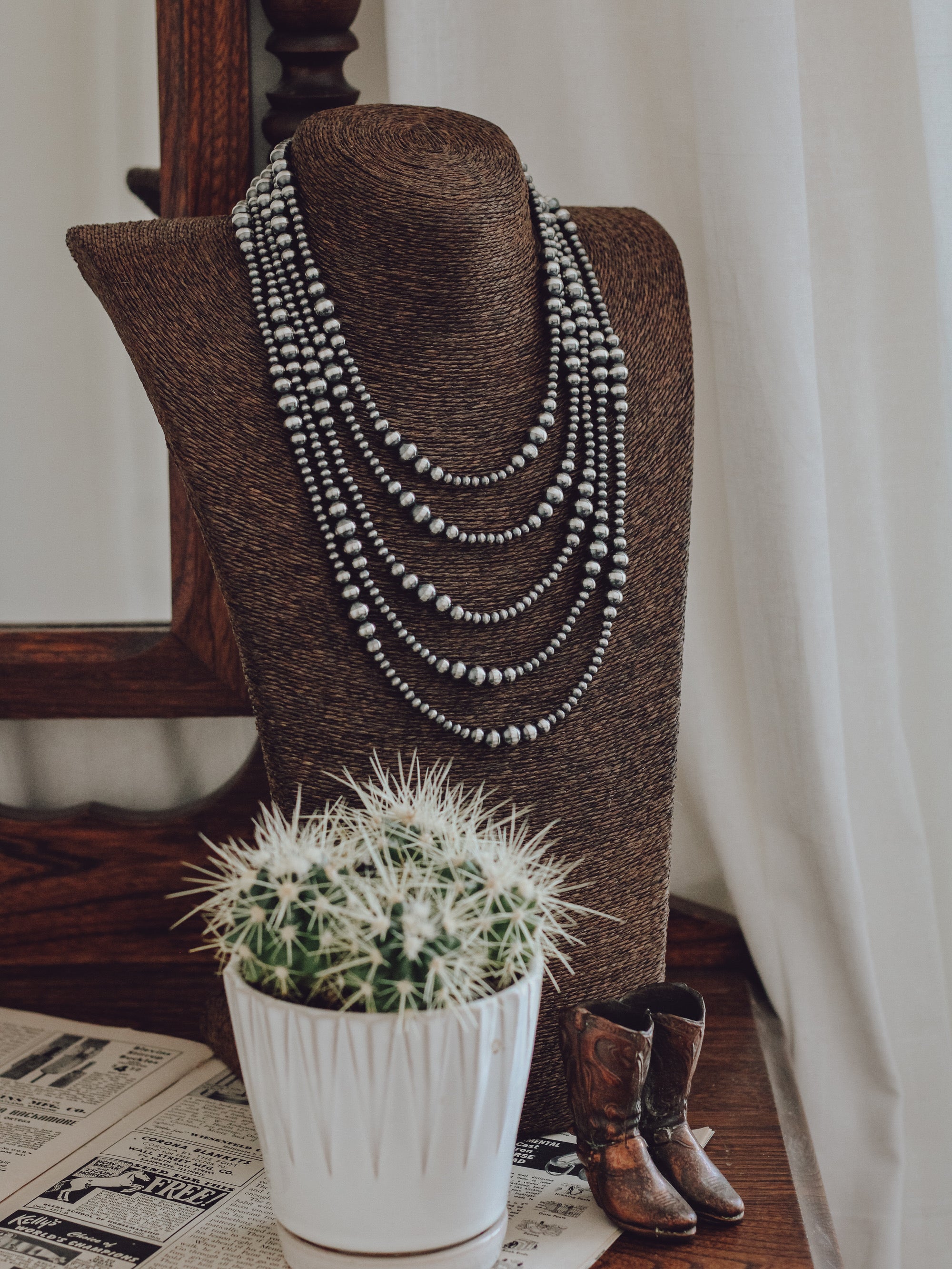 Pearls • 4mm - 8mm Graduated