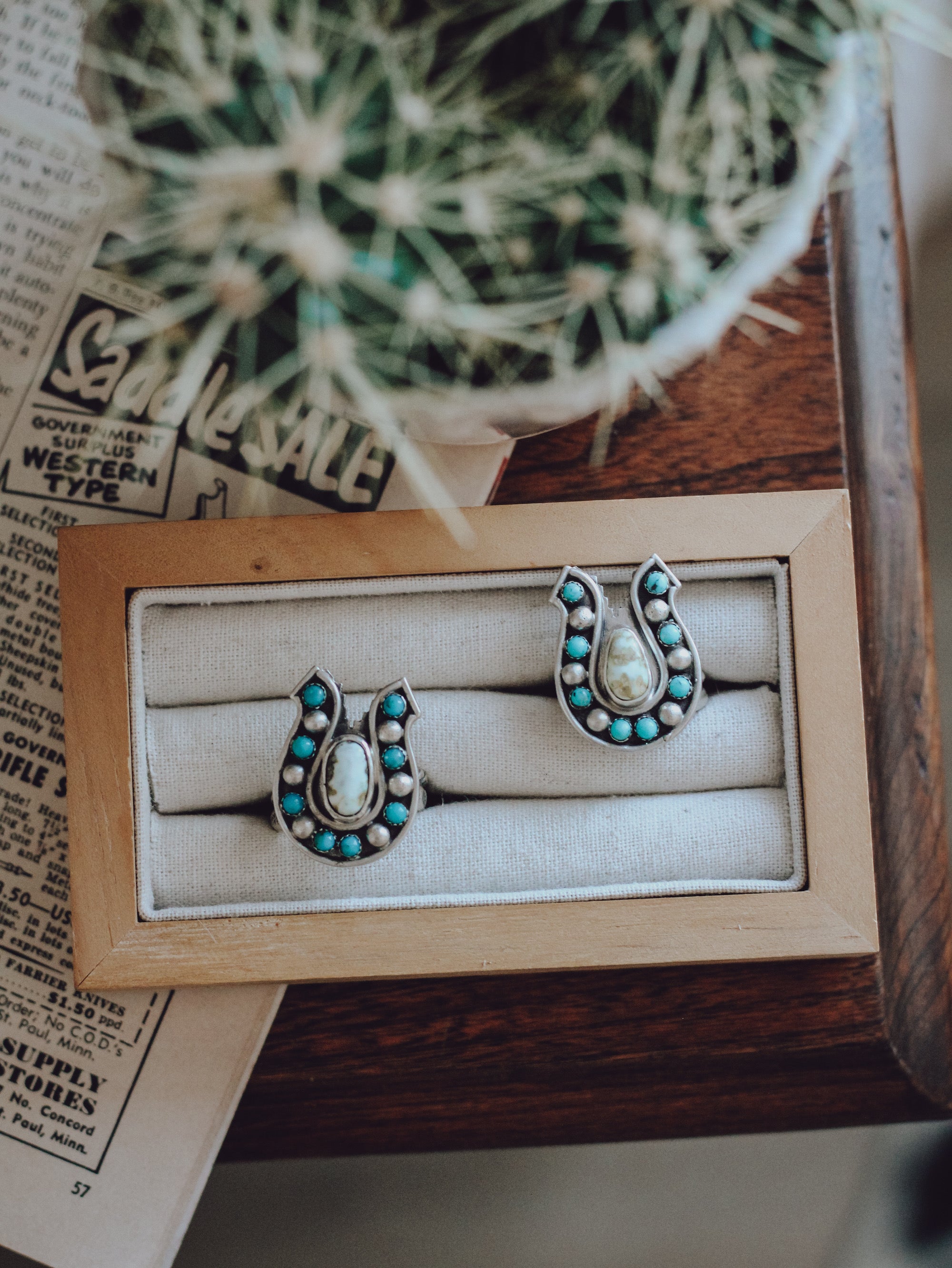Blaze • Adjustable Horseshoe Ring