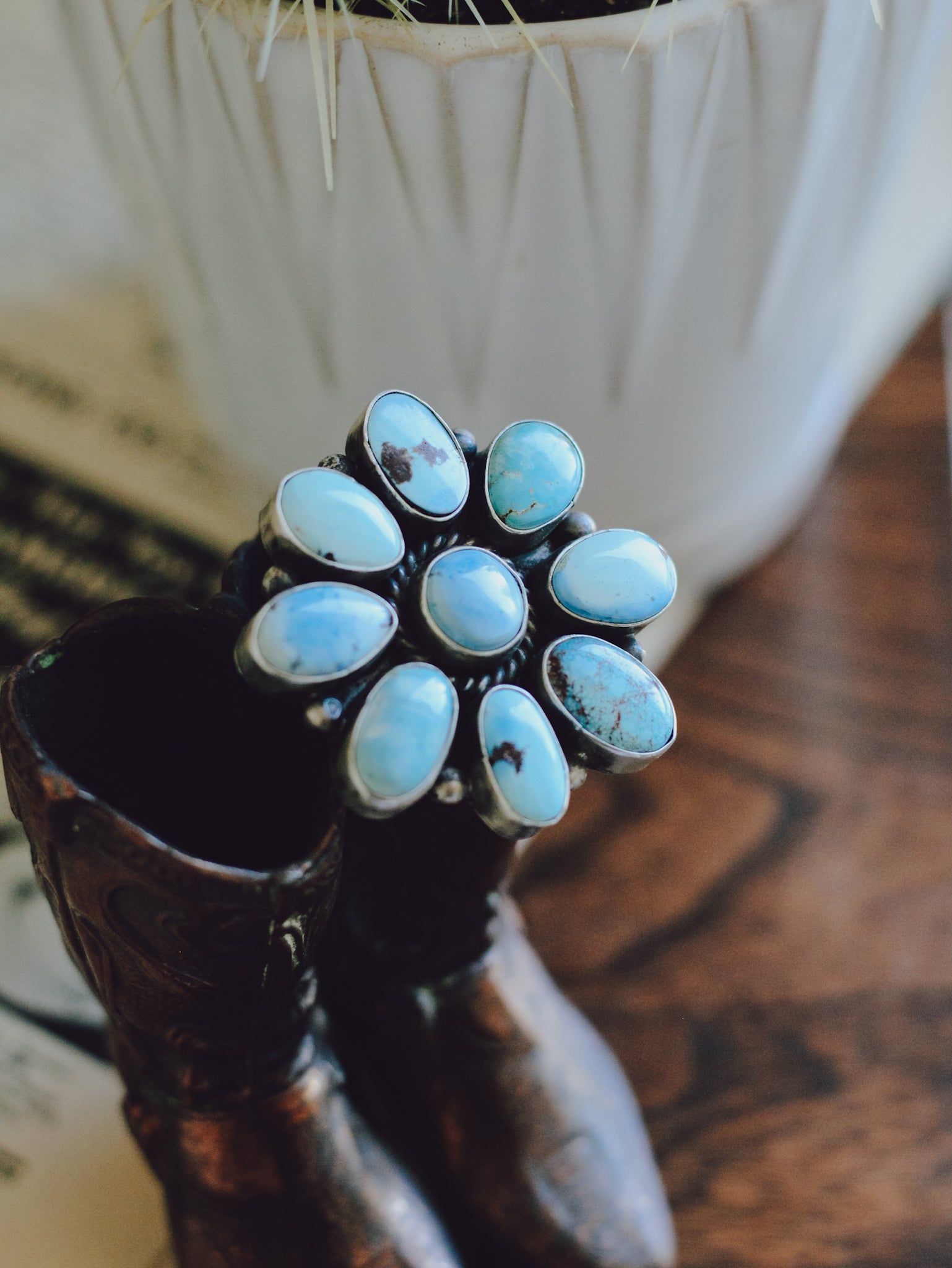 Ely • Ring (Sz 7)
