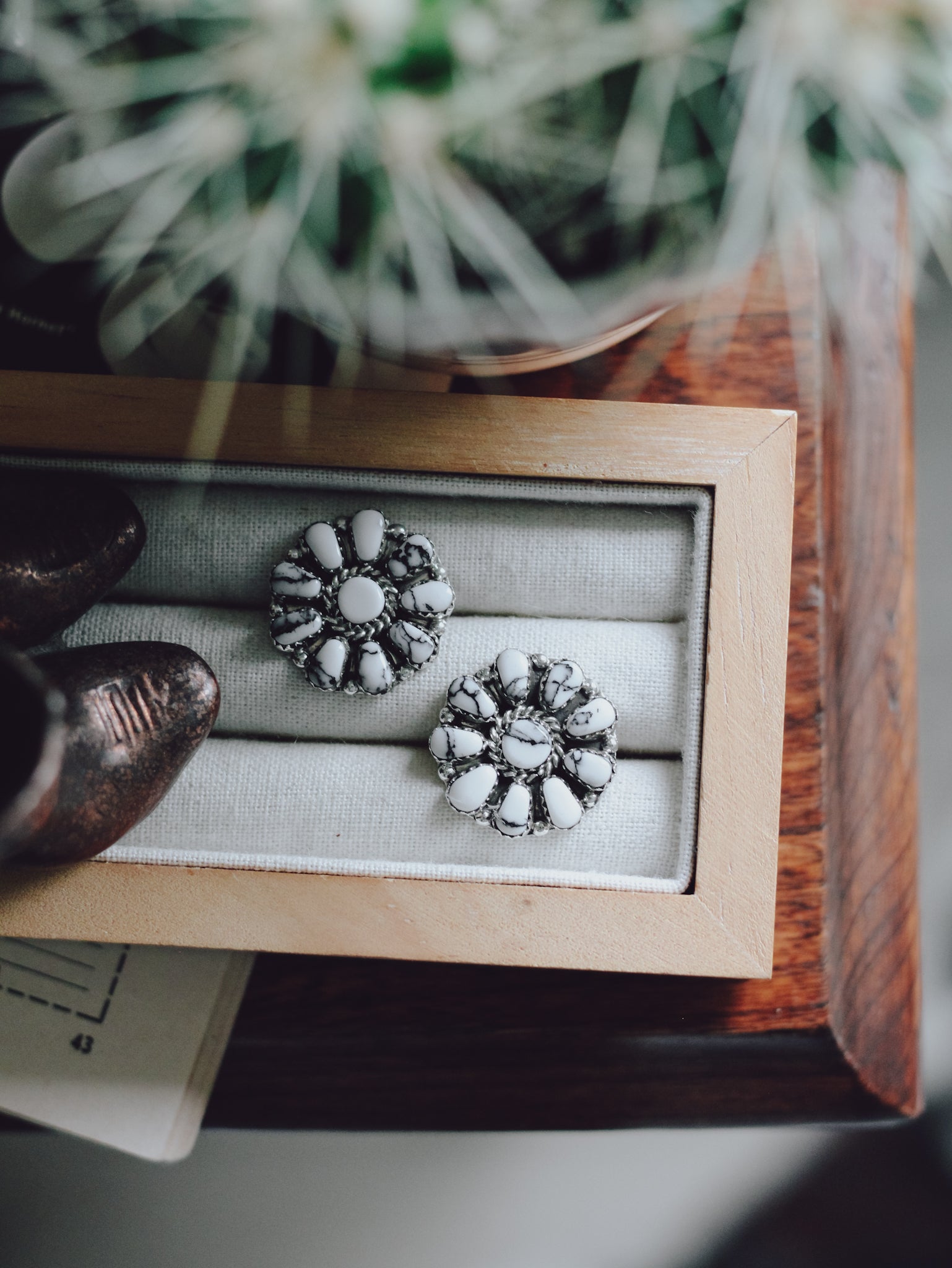 Waylon • White Buffalo Studs