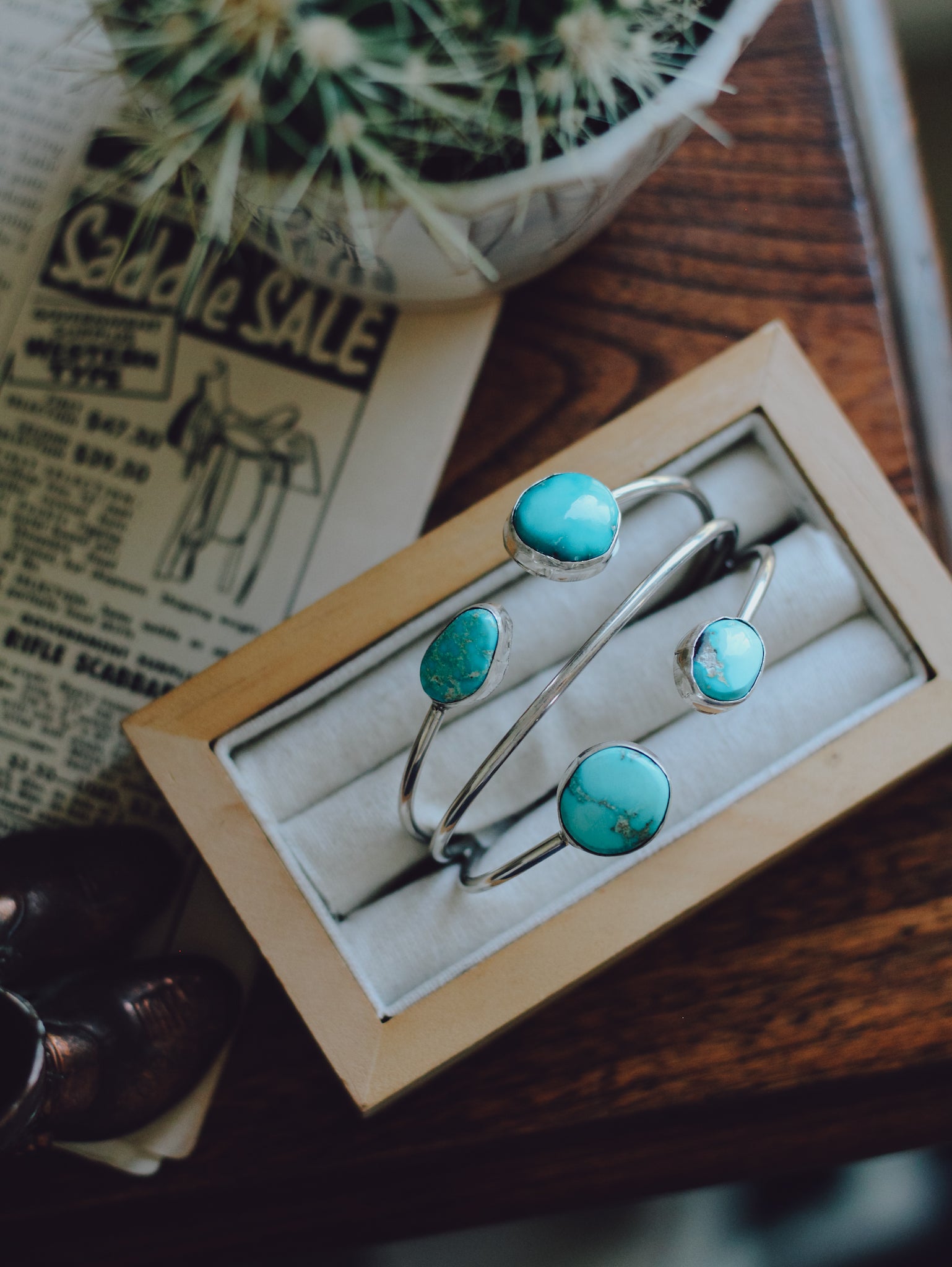 Laramie • 4 Stone Cuff