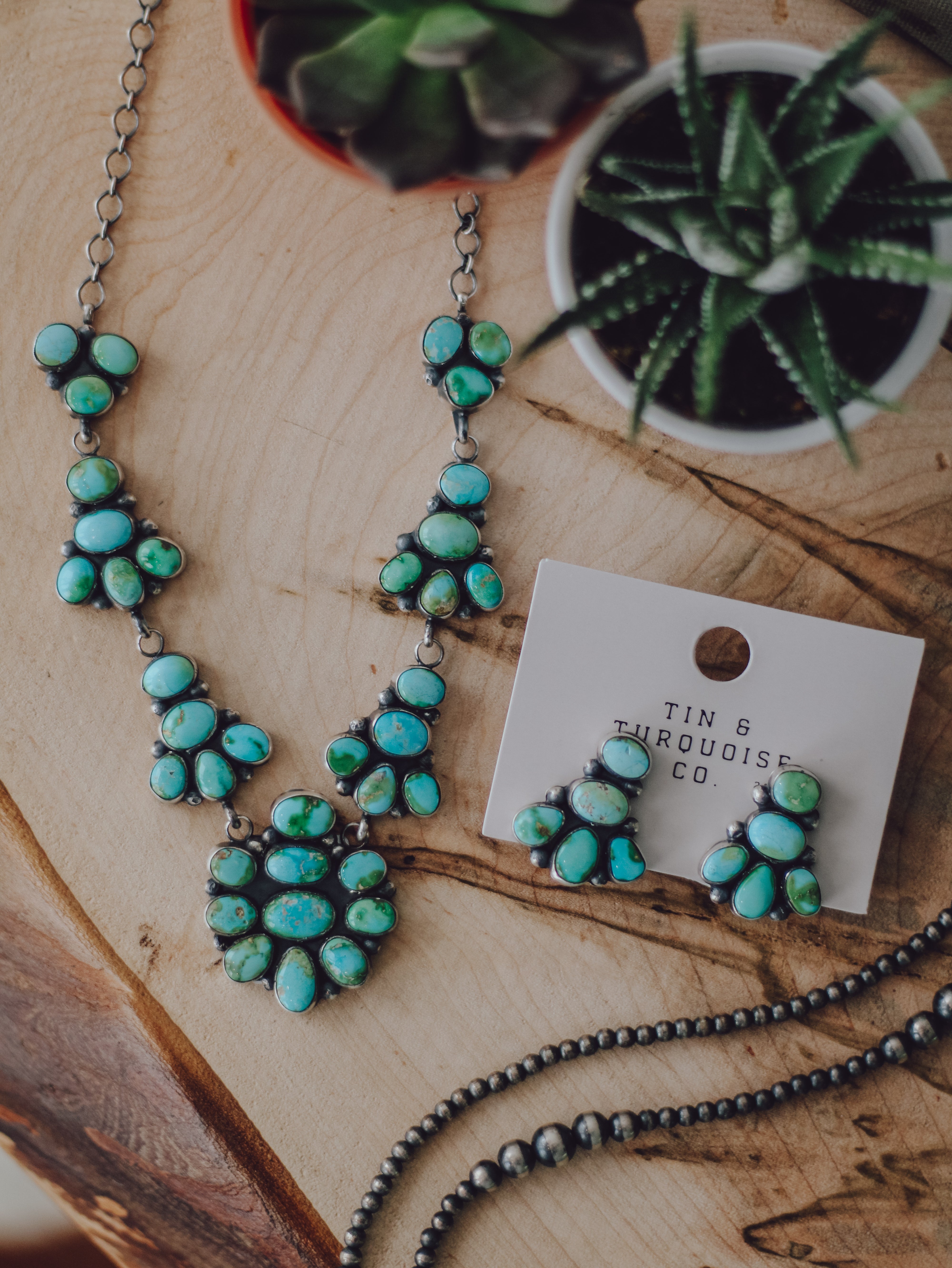 Laredo • Cluster Necklace Set