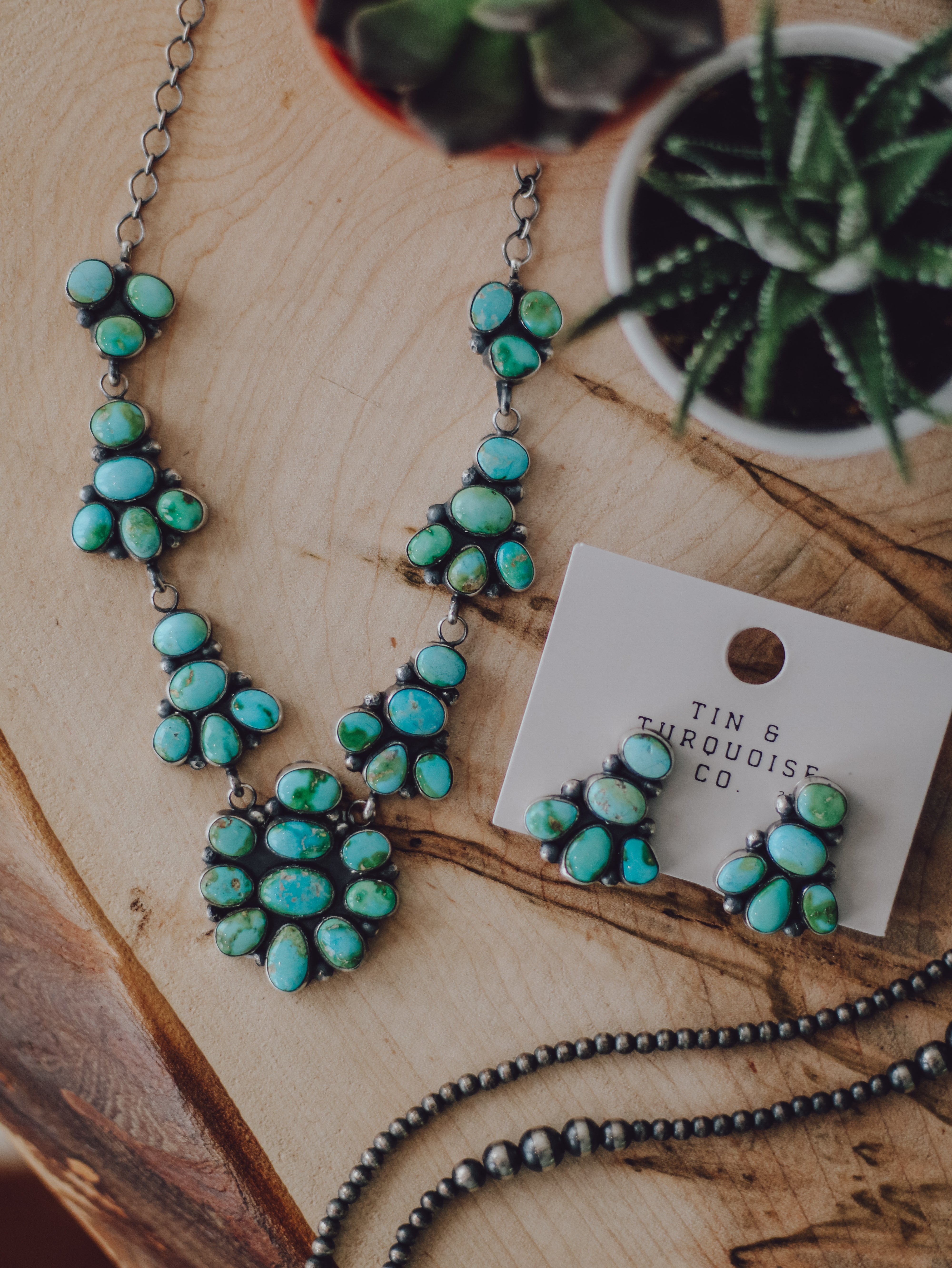 Laredo • Cluster Necklace Set