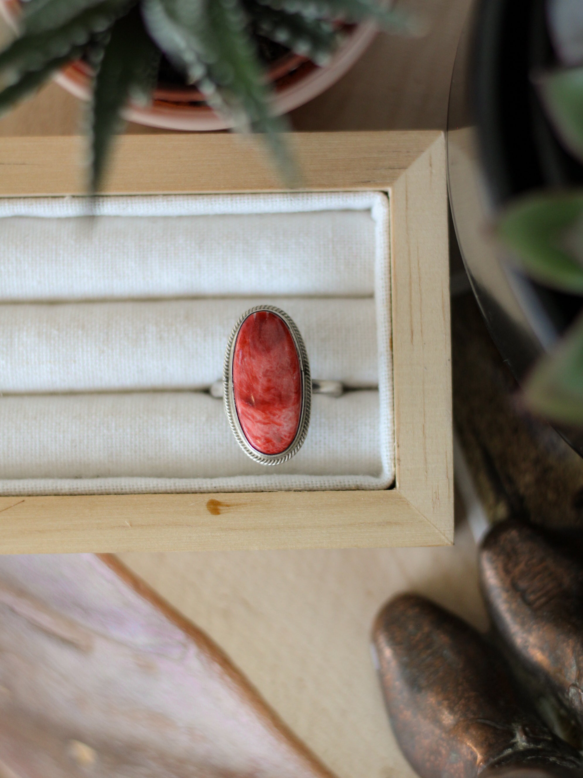 Lyle • Spiny Oyster Ring