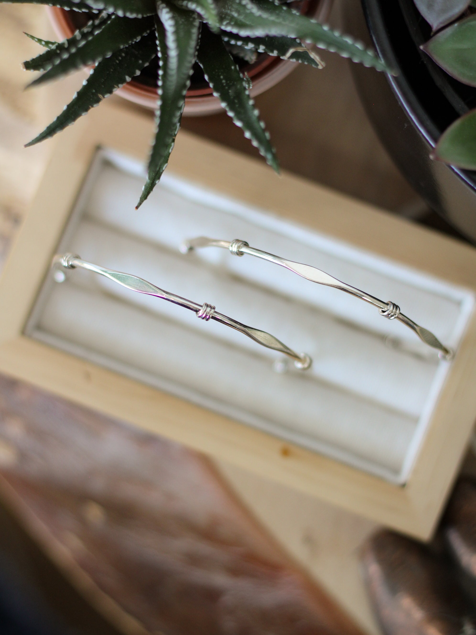 Reno • Sterling Silver Bangle