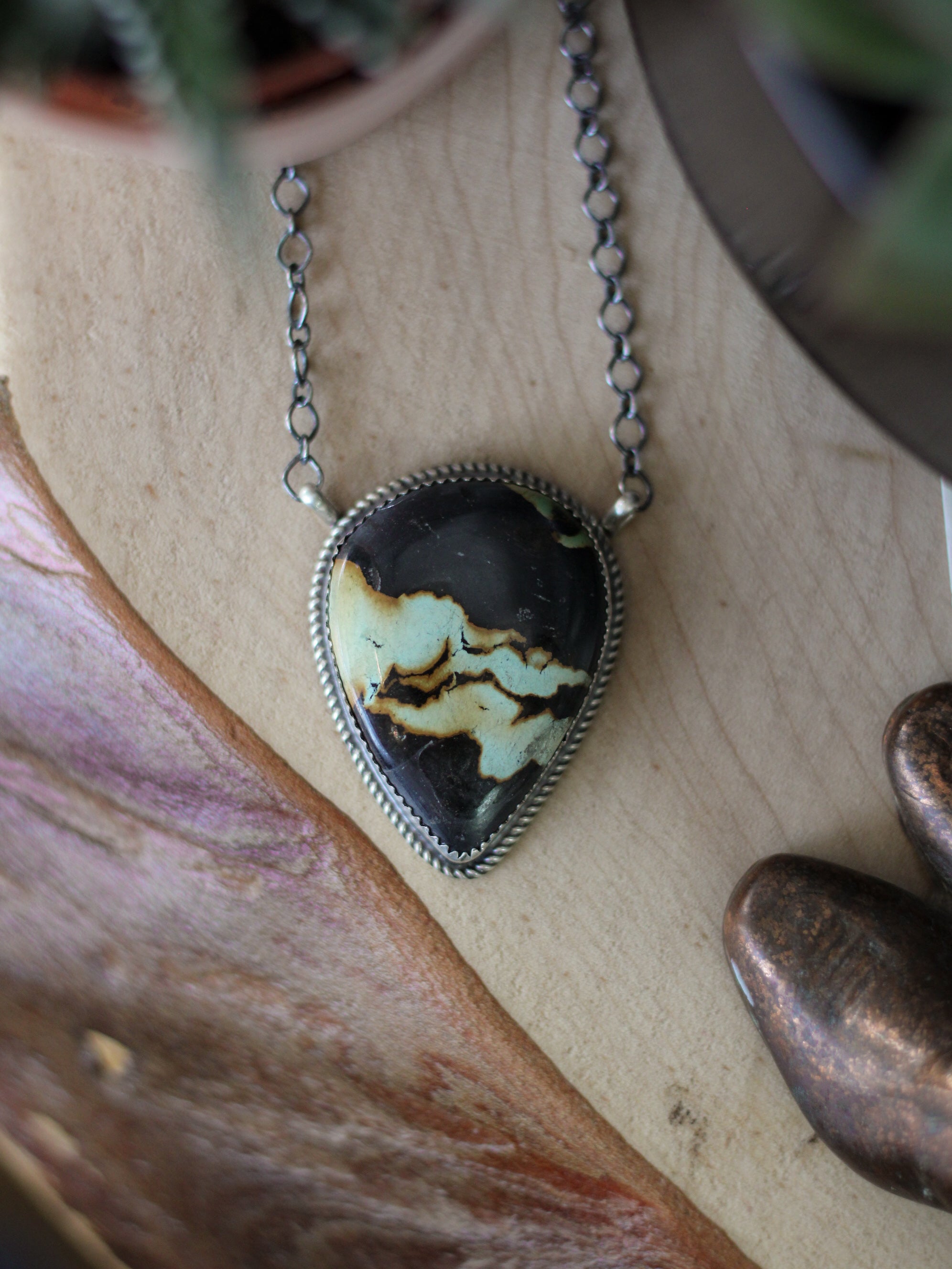 Ingrid • Black Jack Bar Necklace