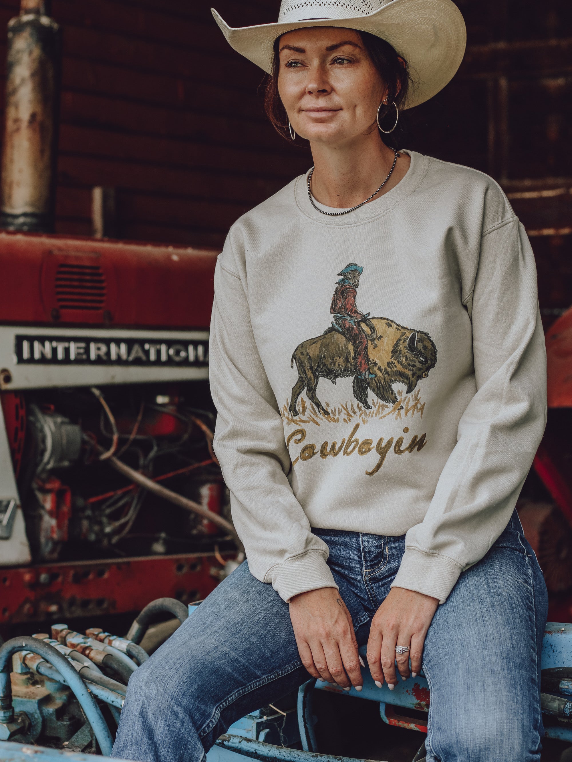 Cowboyin • Crewneck