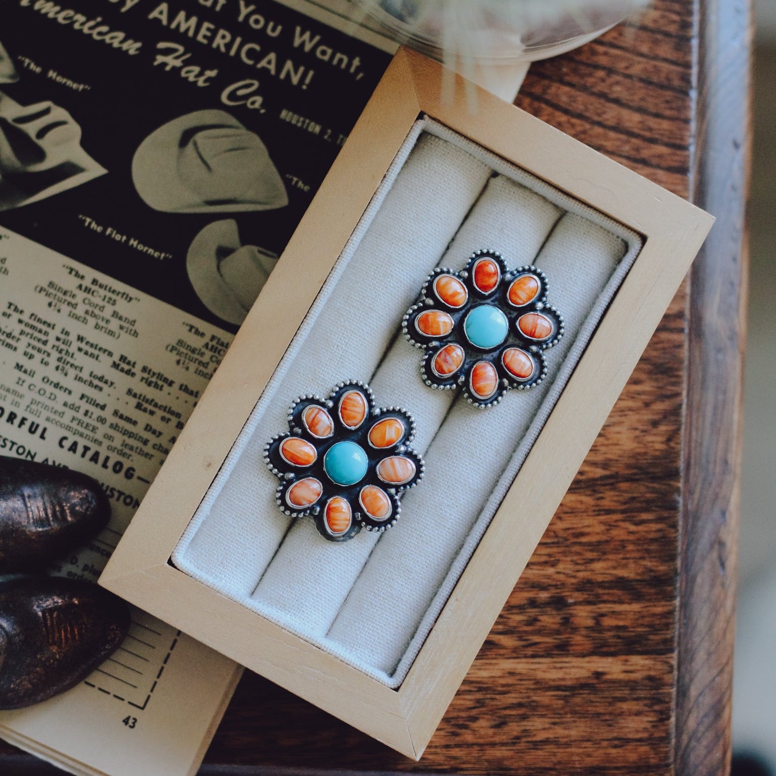 Lette • Turquoise & Spiny Oyster Cluster Studs