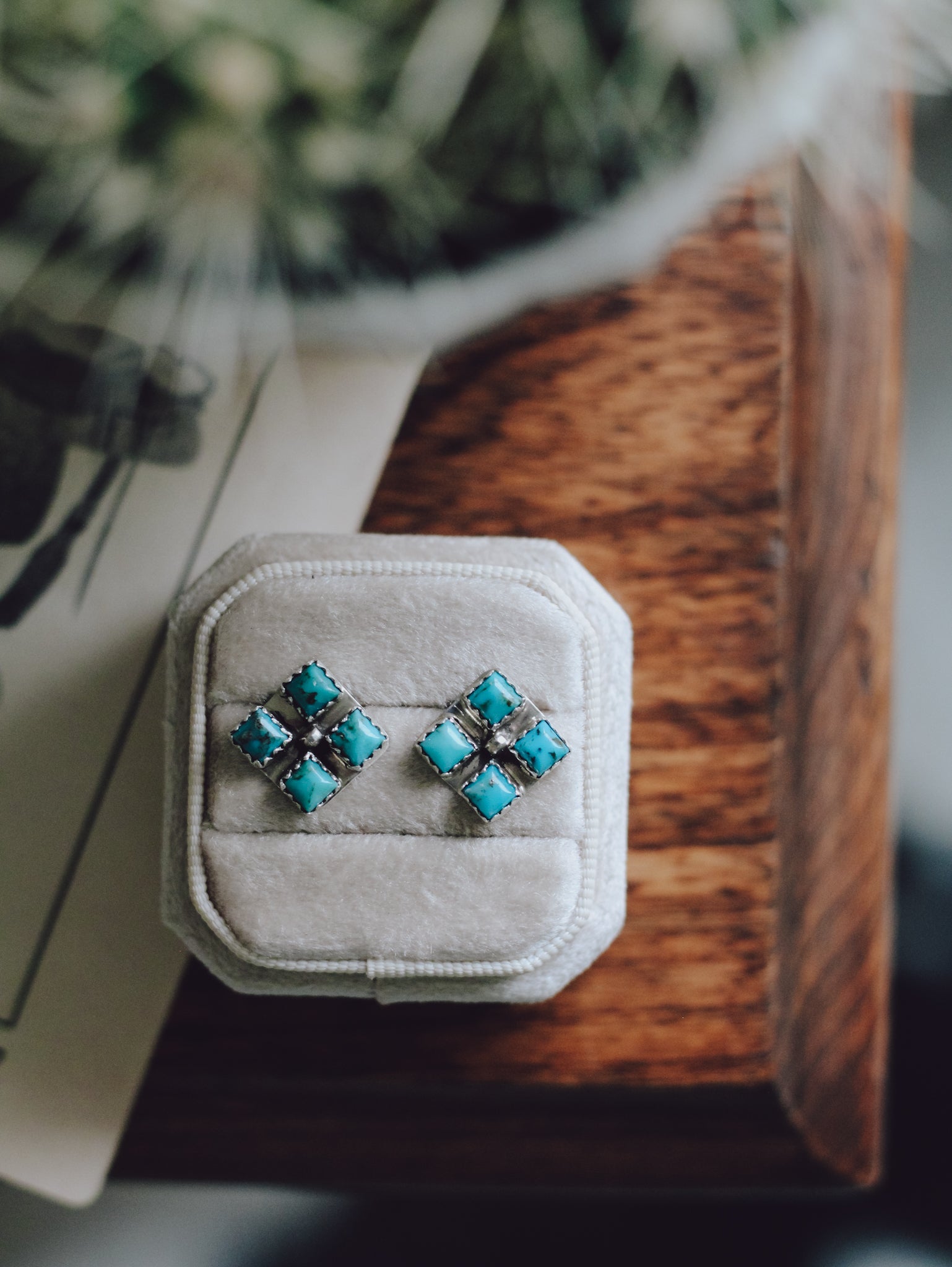 Honey • Studs