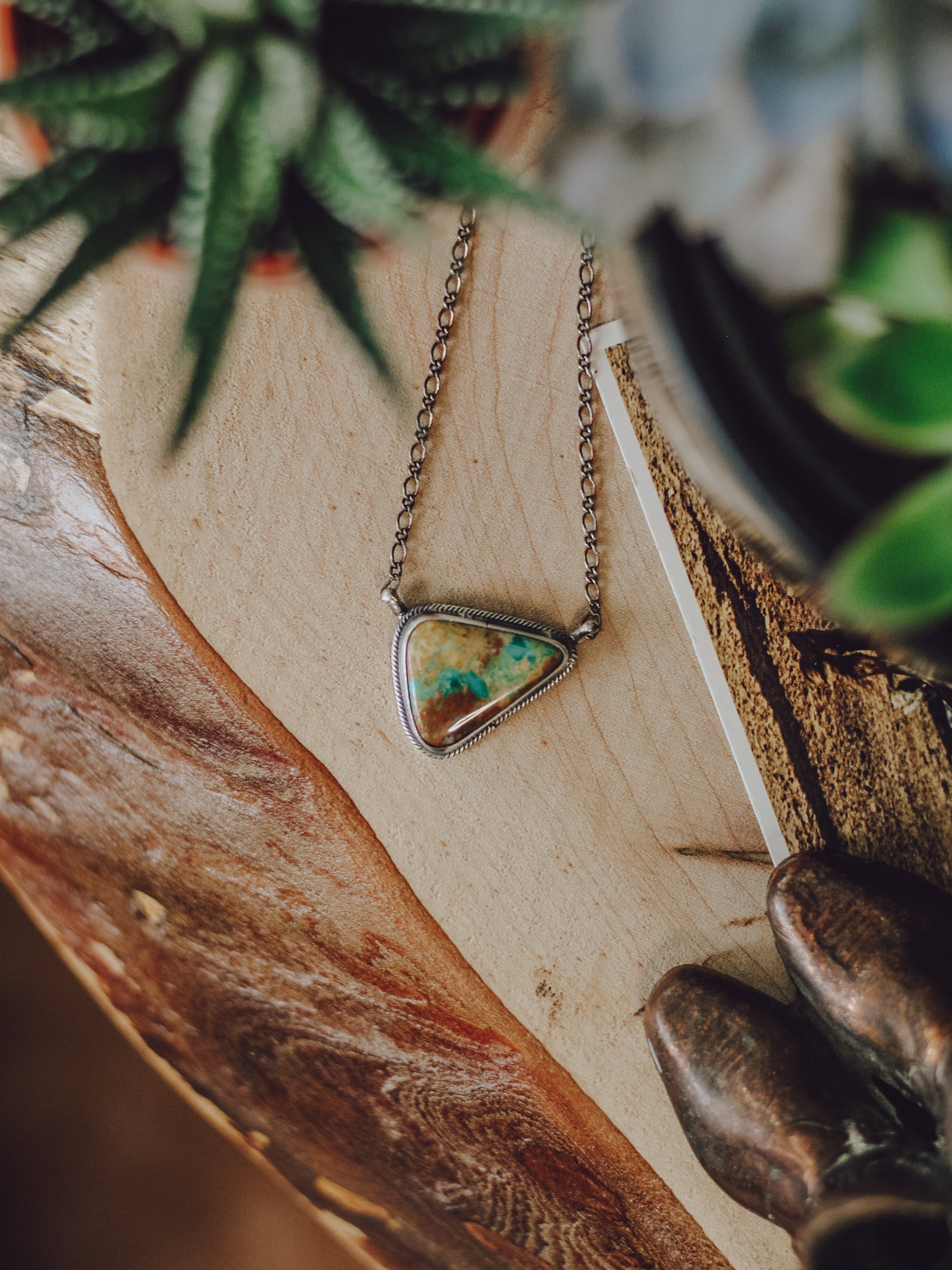 Willow • Boulder Bar Necklace