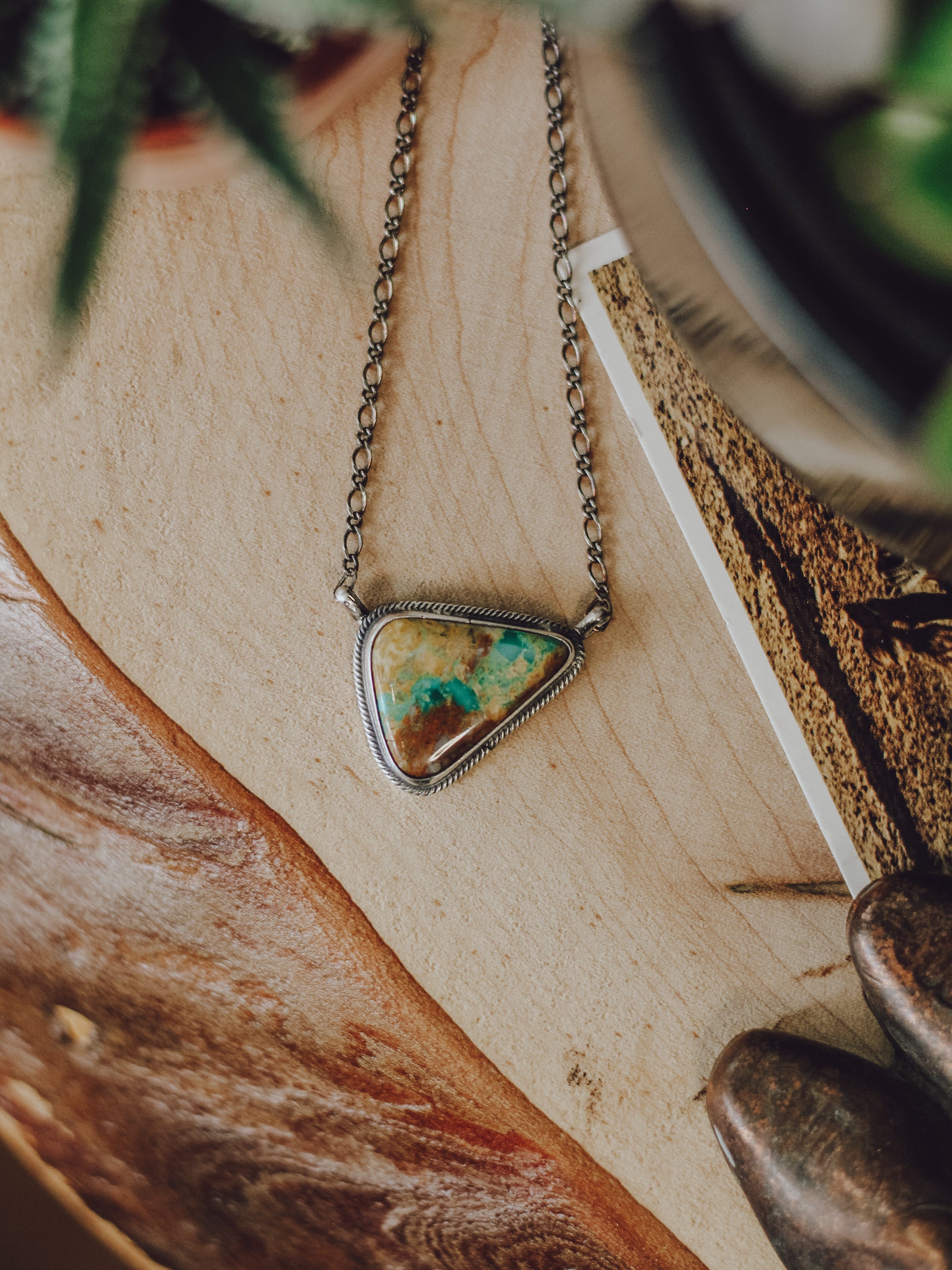 Willow • Boulder Bar Necklace
